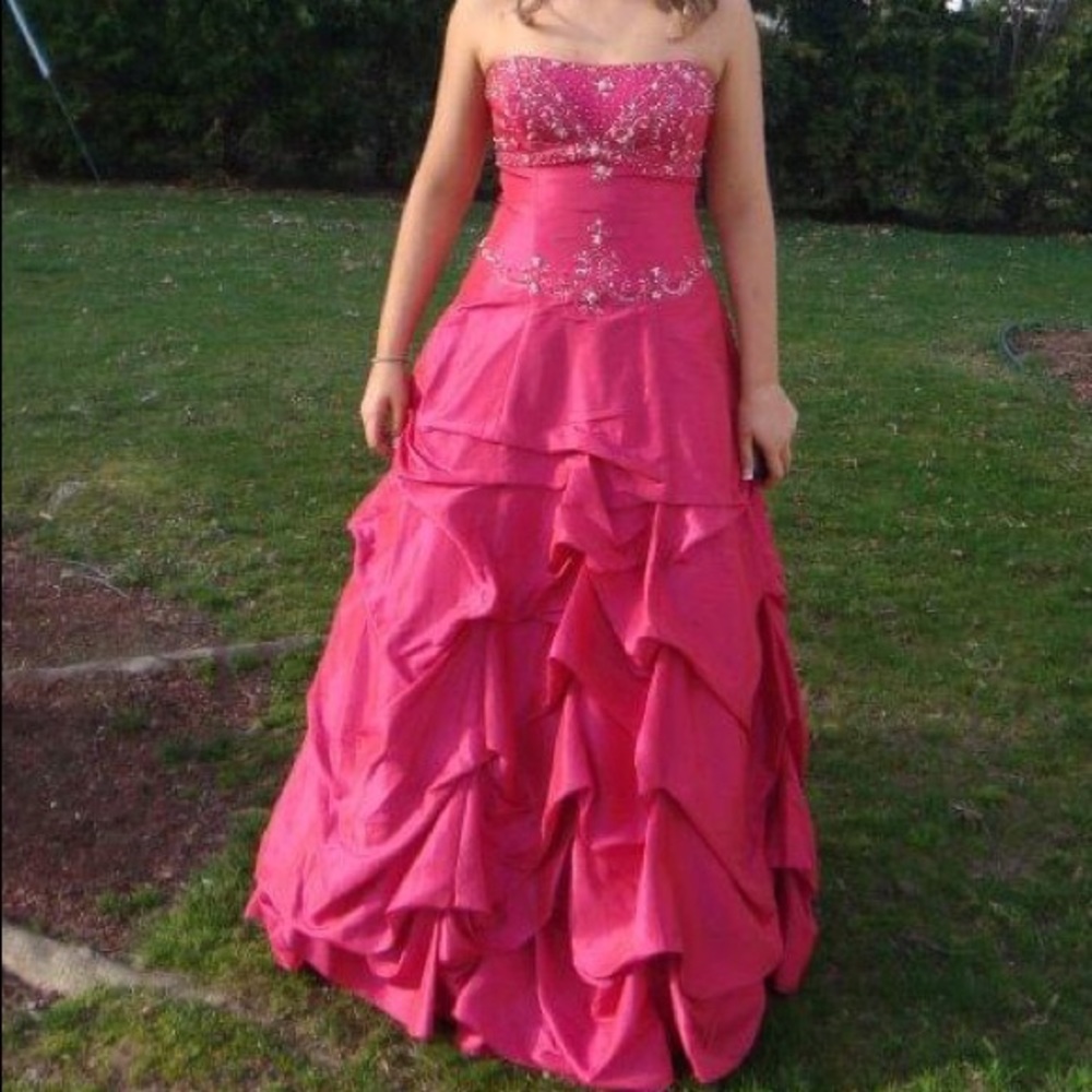 Prom dress - Picture 3 of 3